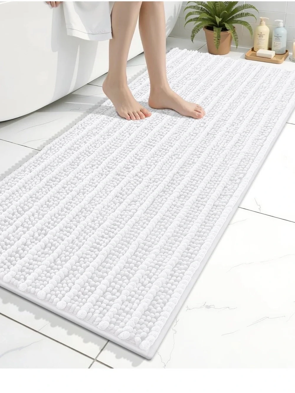 NWT White Chenille Bath Mat - Soft Absorbent Non-Slip 47x20